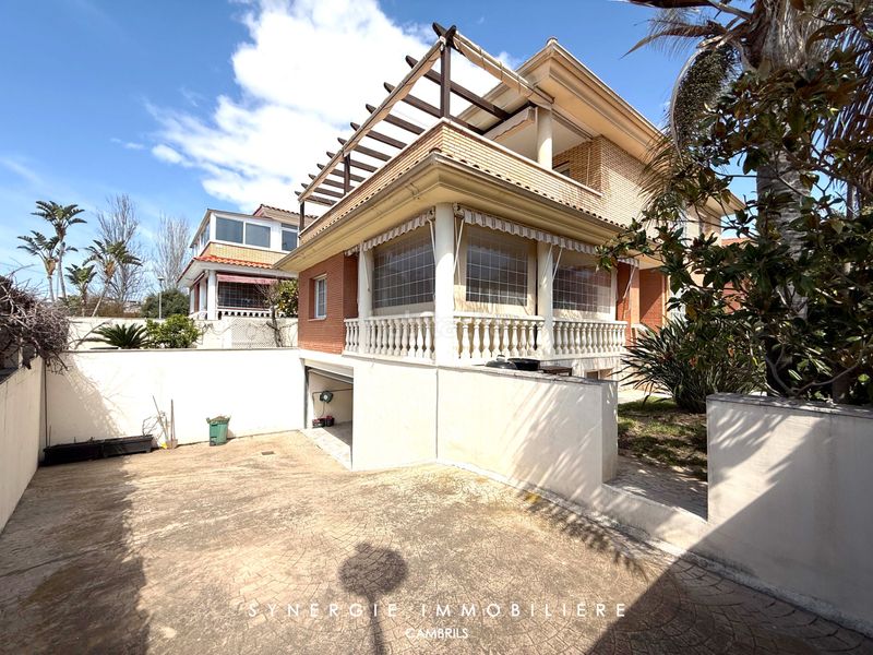 Foto 879f452f-6835-41be-aea0-fbf579aa5b18. Chalet in carrer cap de sant pere 19 in Mas de Clariana Cambrils