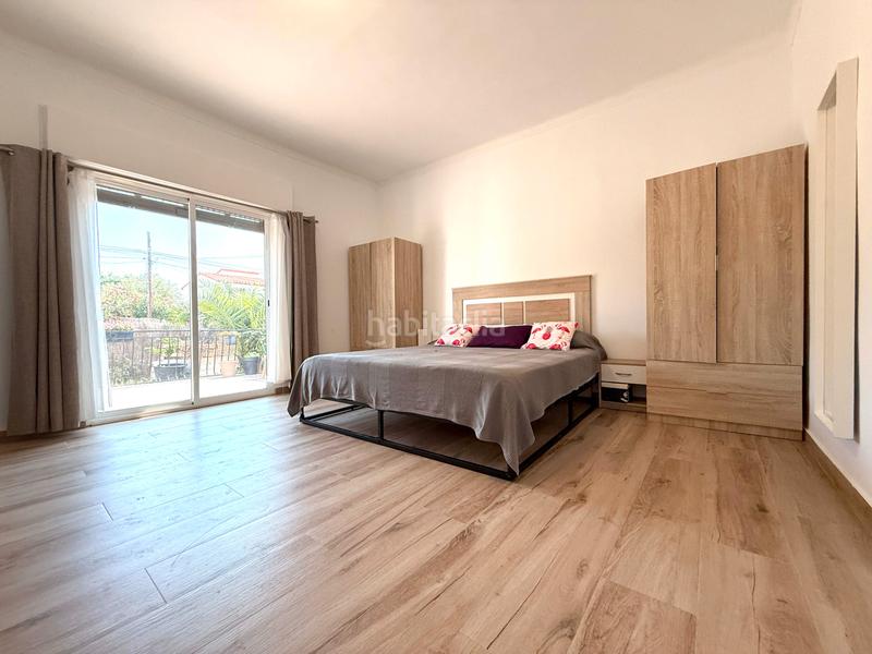 Foto 0934bf4f-91ef-4680-84e6-0ed7dd4419ea. Chalet con riscaldamento parcheggio in Passeig Marítim Miami Platja