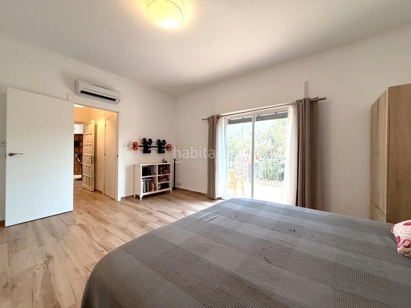 Foto 14e64cef-00fa-4d51-9527-5868cd388f26. Chalet con riscaldamento parcheggio in Passeig Marítim Miami Platja