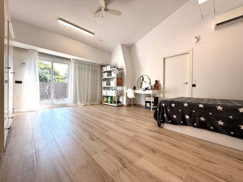 Foto 38ca4f3f-f27e-4c5d-a77c-eacfd5495acd. Chalet con riscaldamento parcheggio in Passeig Marítim Miami Platja