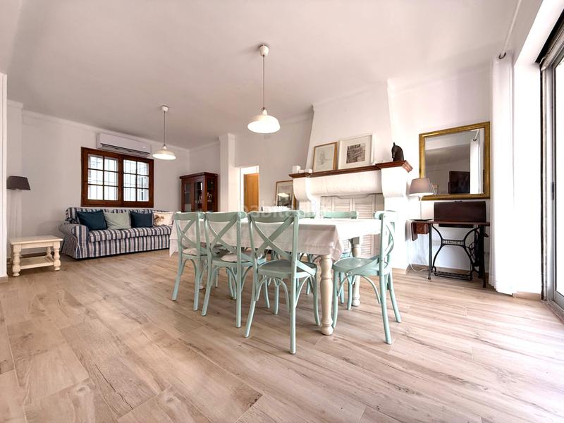 Foto 4a8c5871-3481-496c-a00f-c9e3aa9dc5a0. Chalet con riscaldamento parcheggio in Passeig Marítim Miami Platja