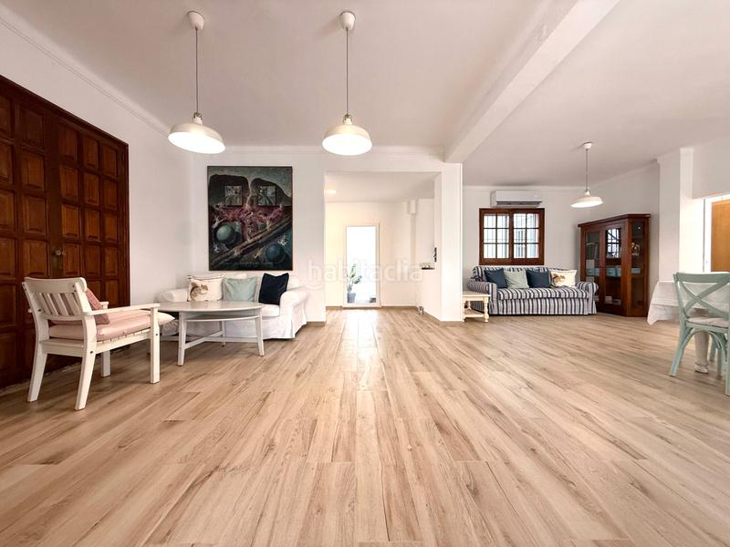 Foto c95eeed2-081a-4387-b25f-178c35b46744. Chalet con riscaldamento parcheggio in Passeig Marítim Miami Platja