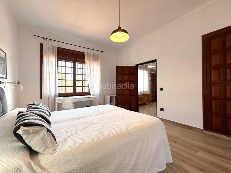 Foto cc21eadf-867b-42f0-ae51-87503b38911d. Chalet con riscaldamento parcheggio in Passeig Marítim Miami Platja