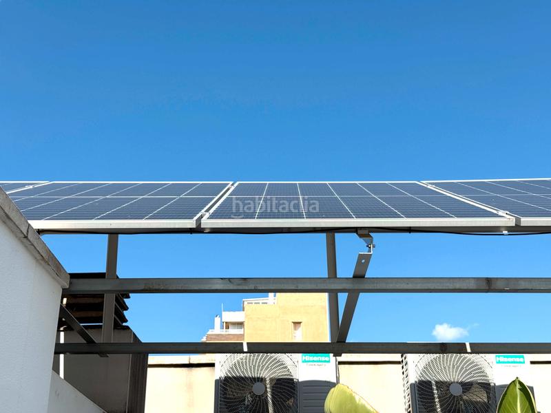 Foto 007fe579-7a5a-494e-bcdb-a0c02a70deab. Casa adossada amb calefacció aparcament piscina a Reus