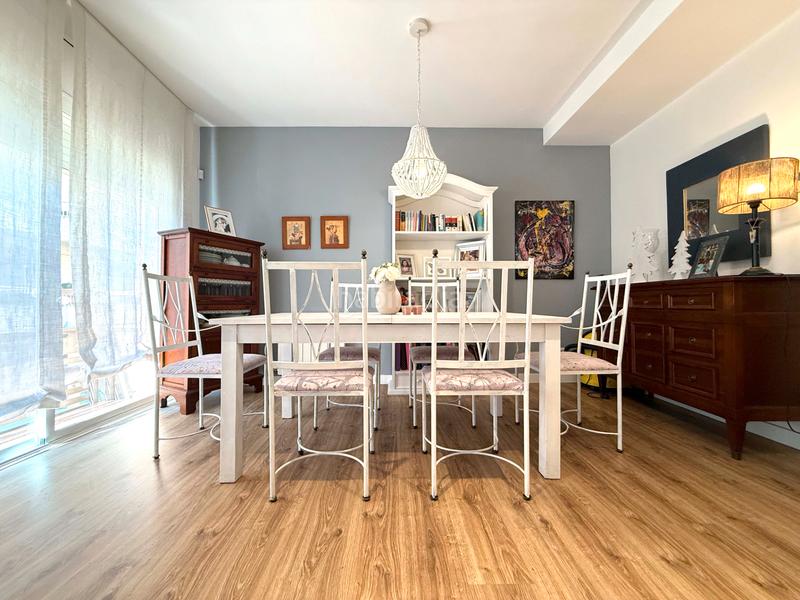 Foto 264892a7-5683-40ab-af43-760ee03f089f. Casa adossada amb calefacció aparcament piscina a Reus