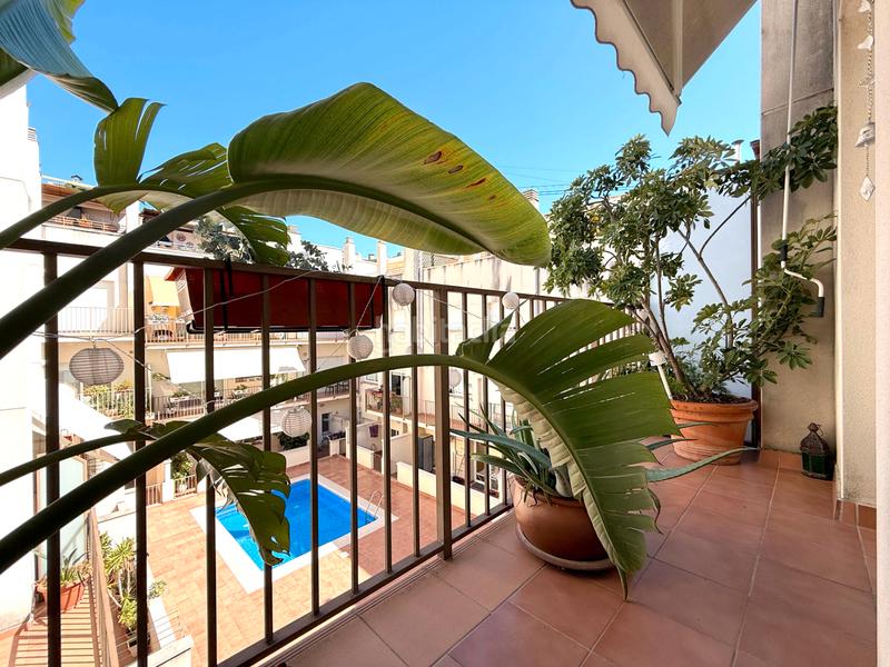 Foto 396e8b14-95d5-4995-81e7-393c57ee2264. Casa adossada amb calefacció aparcament piscina a Reus