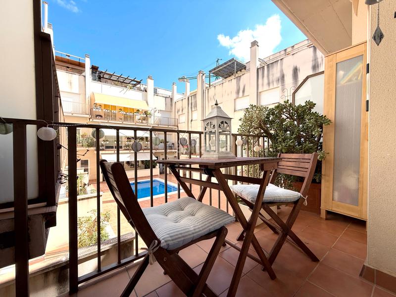 Foto 4a5fbd78-b259-44e1-b225-319ed177de81. Casa adossada amb calefacció aparcament piscina a Reus