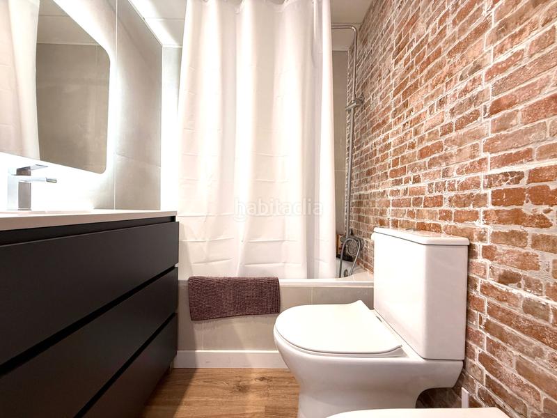 Foto 588fa341-b65c-48c9-80f5-358fa5a0c06d. Casa adossada amb calefacció aparcament piscina a Reus