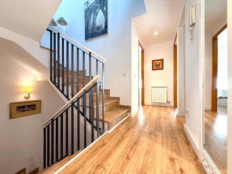 Foto 60b99477-3566-4bf5-a50c-e7ea4c61d460. Casa adossada amb calefacció aparcament piscina a Reus