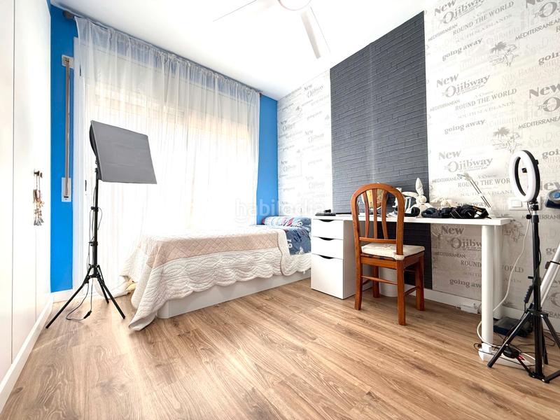 Foto 875a3d34-e6fe-4e6b-b168-f1c93d5d834b. Casa adossada amb calefacció aparcament piscina a Reus