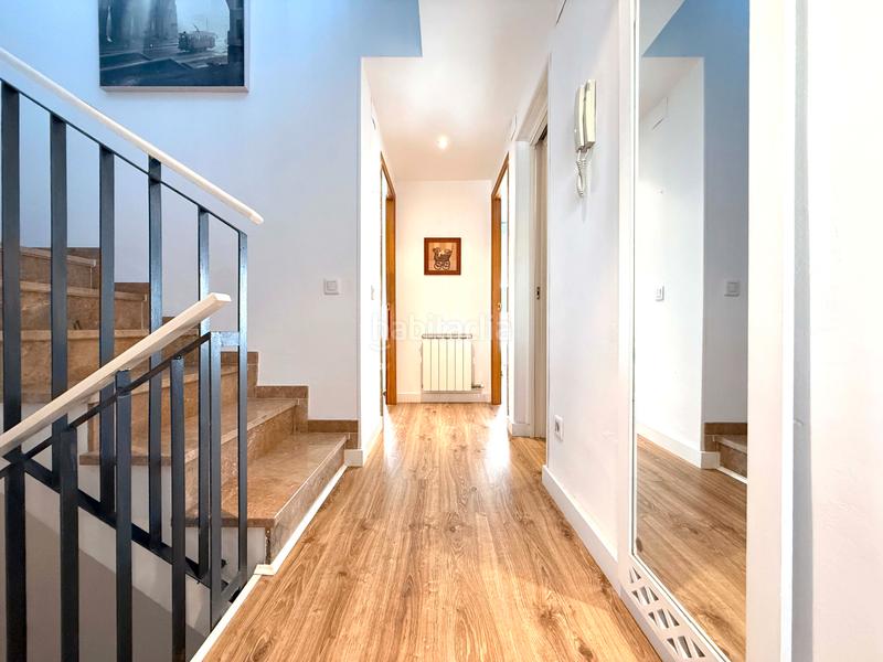 Foto 899d7030-40be-48f3-8afb-6a3e452dc4c8. Casa adossada amb calefacció aparcament piscina a Reus