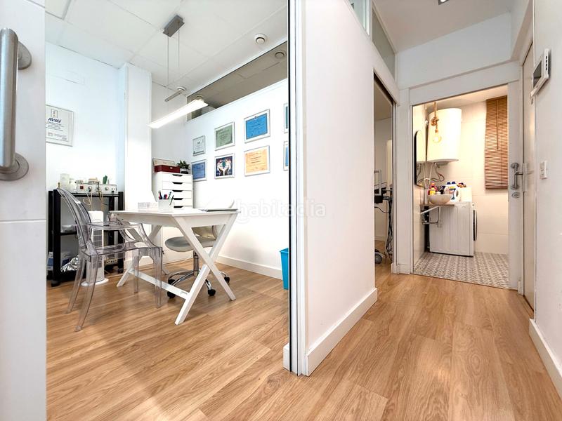 Foto 8d44cfeb-e2f9-42a8-98ae-df0de27e796e. Casa adossada amb calefacció aparcament piscina a Reus