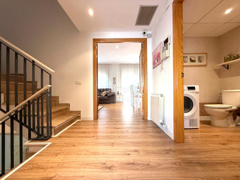 Foto c240f3a2-7f87-4f17-a73a-97dc6506e8fc. Casa adossada amb calefacció aparcament piscina a Reus