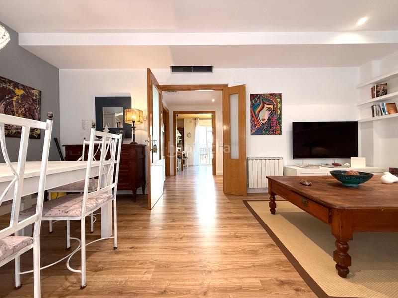 Foto ed0e0e0f-3aeb-403a-8440-d2cebfa2e0de. Casa adossada amb calefacció aparcament piscina a Reus