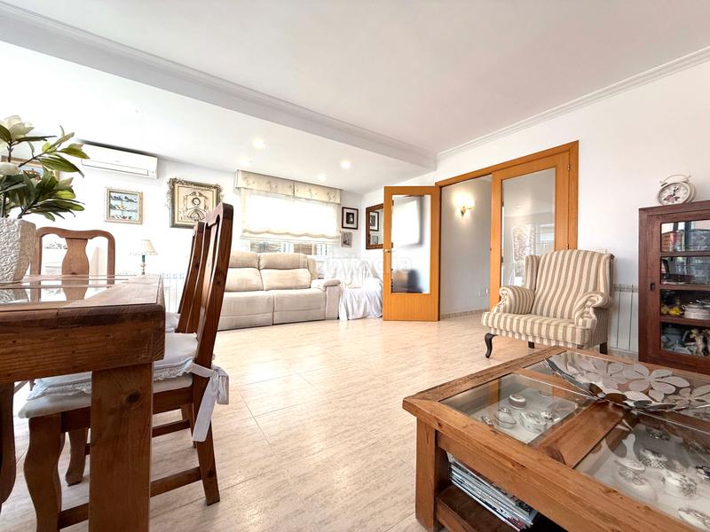 Foto c45dfefa-082b-4c2b-bd7f-86a2fc927aa3. Casa aparellada amb calefacció aparcament a Regueral - Prat d'en Forés Cambrils