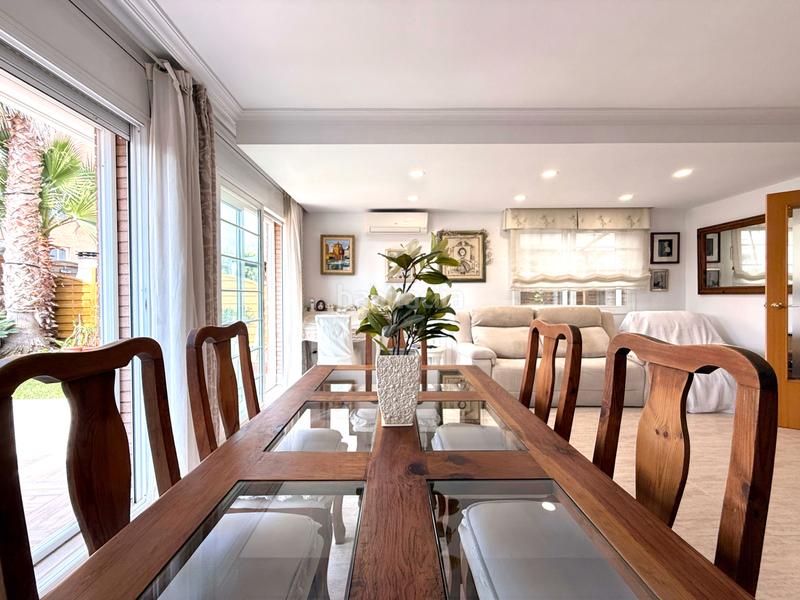 Foto fa968b12-3d0e-4fb9-8feb-1d20096c18c7. Casa aparellada amb calefacció aparcament a Regueral - Prat d'en Forés Cambrils