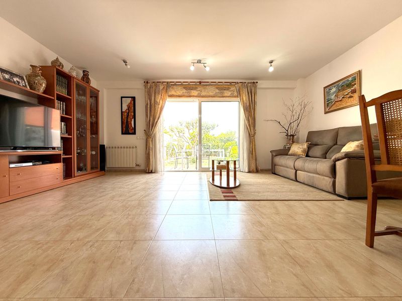 Foto 5a75ce9e-f2c1-41c7-bd1b-47d53d666711. Casa adossada amb calefacció aparcament a Morell (El)
