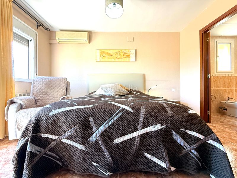 Foto 50e49350-8862-40c3-8945-0fbb2761b387. Casa adossada amb calefacció aparcament a Perafort