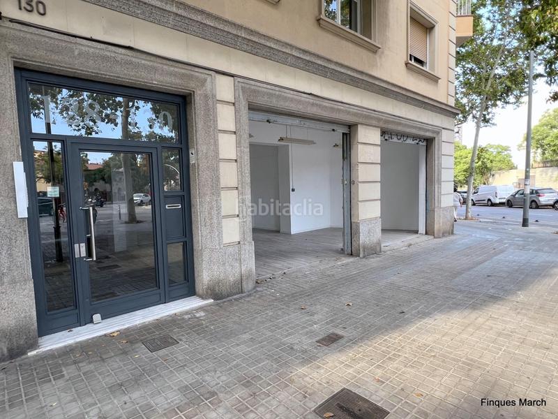 Foto 5dffcafa-3cdc-411f-aad0-6bb5c77dac4f. Alquiler local comercial local esquinero en felipe ii en Barcelona