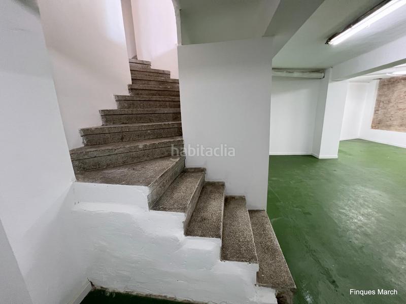 Foto 6ef227e7-f747-4546-b02f-2abc30763d3b. Alquiler local comercial local esquinero en felipe ii en Barcelona