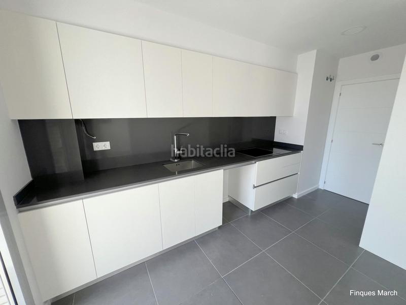 Foto fd8013d9-5b43-41e5-8a68-b7201708723e. Rent flat with heating parking pool in Vilamarina Viladecans