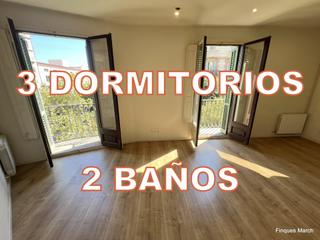 Alquiler Piso en Calle corsega 221. Piso de 3 dormitorios y 2 baños