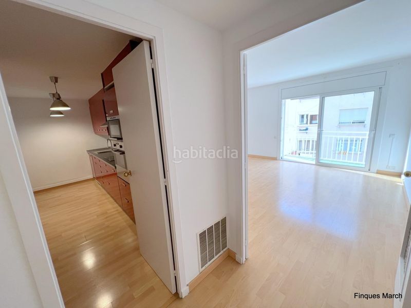 Foto 817c47b9-582f-4b9d-9153-7f570eba3ce8. Àtic amb aparcament a Putget - Farró Barcelona