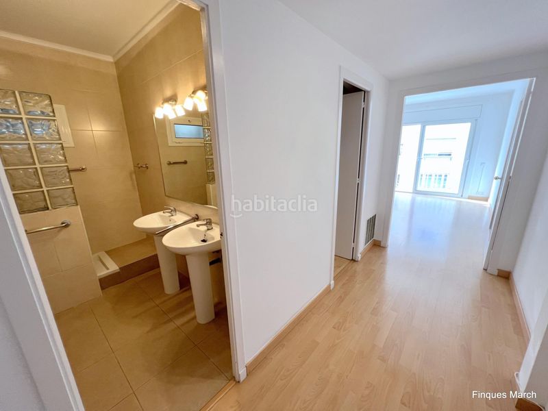 Foto 7bf3bd0b-fe98-421a-8c76-cd6307d8b918. Àtic amb aparcament a Putget - Farró Barcelona