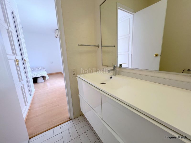 Foto e2ecc377-3909-4591-a710-512eb4a3cf3f. Àtic amb aparcament a Putget - Farró Barcelona