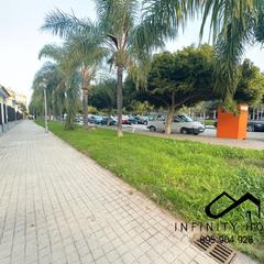 Doppelhaus in Moncada. Chalet pareado en moncada