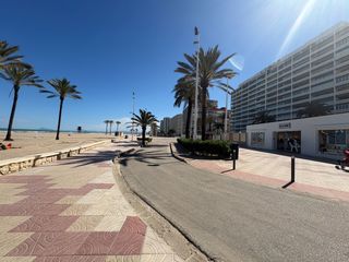 Alquiler Local Comercial en Sant Antoni. Local comercial en cullera