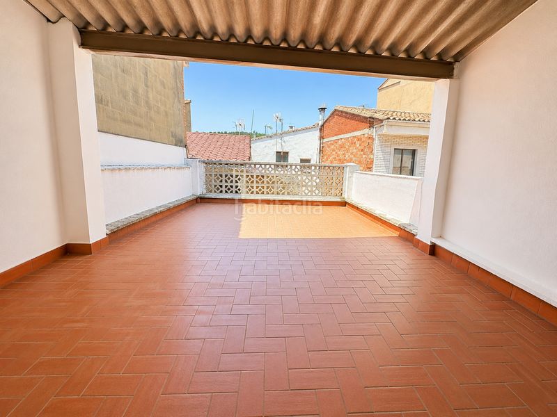Foto ecd2bed6-555f-4539-8cb0-9c6eb043591b. Casa adossada a Centro Chiva