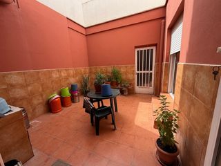 Maison jumelée à Polinyà de Xúquer. Casa pareada en polinya del xuquer