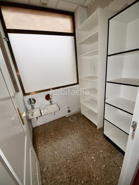 Foto 62e5a9c3-2a98-45c9-b6e7-e9d8130e927a. Location bureau avec chauffage dans Ca n'Aurell Terrassa