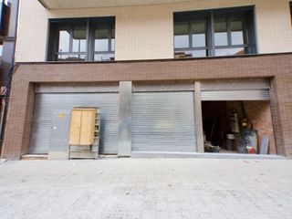 Local Comercial a Avinguda de l'abat marcet 292. Local comercial en venta de nueva construcción - zona avda abat