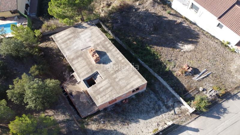 Foto c613475d-0d19-4283-8aae-71d0e9deb263. Chalet con parcheggio in Talamanca