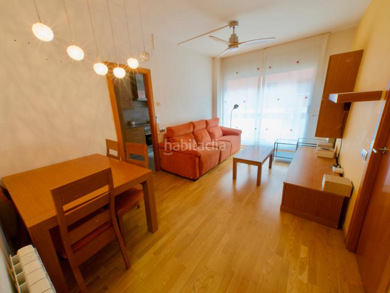 Foto d6fc5fa3-3df2-4b05-860e-a260e9bf2b04. Lloguer pis amb calefacció aparcament a Ca n'Aurell Terrassa