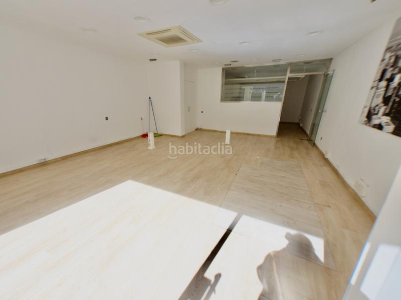 Foto 70abf2e9-d6c1-4239-befa-63423744555b. Lloguer local comercial a Ca n'Aurell Terrassa