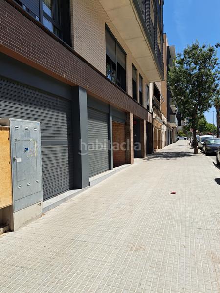 Foto b9fbab30-ab2f-47e8-a79b-bca2ee17118b. Lloguer local comercial a Zona Esportiva Terrassa