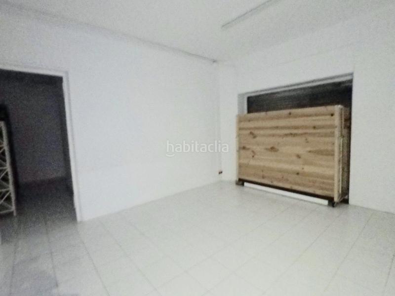 Foto bcf80c76-c499-4a7c-96dd-f6ee5587137e. Alquiler local comercial en Barri del Centre Terrassa