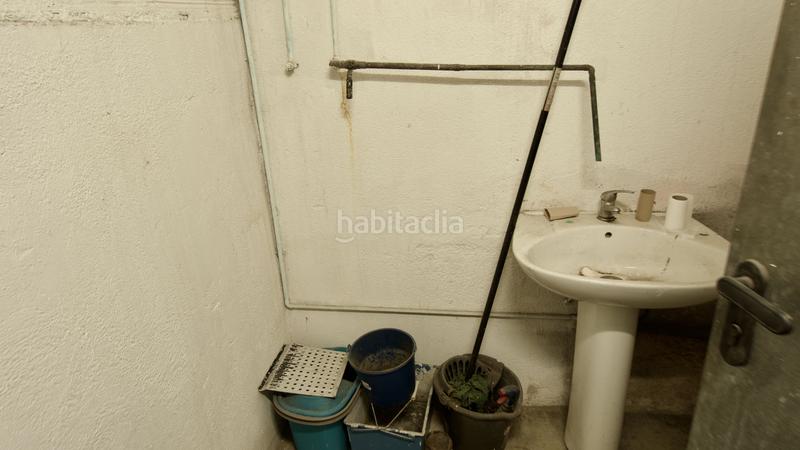 Foto cd5bd1f7-daef-47dc-857d-4e350fdb348a. Local comercial  o garaje - zona Ca n'Anglada en Terrassa