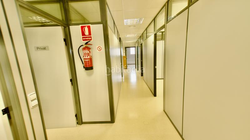 Foto 33b21dec-7c54-451e-a7c9-2d1ae721a67f. Affitto locale commerciale con riscaldamento in San Pere Terrassa