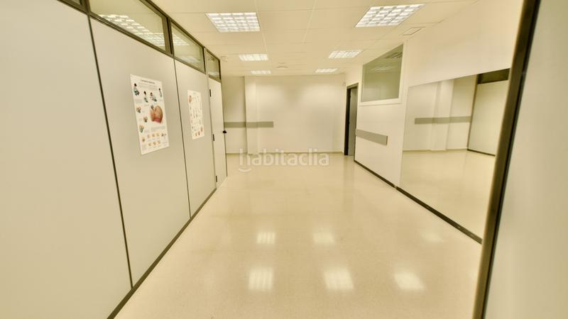 Foto aa4a15ad-5ef6-44b2-abeb-bab3a0ebeeb1. Affitto locale commerciale con riscaldamento in San Pere Terrassa