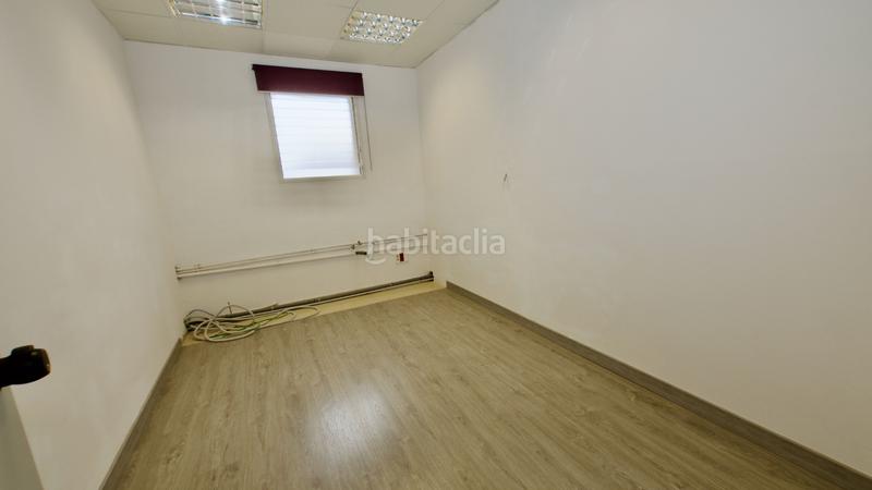 Foto ddb11f51-016d-47a1-be90-a6bfeebee7df. Lloguer local comercial amb calefacció a San Pere Terrassa