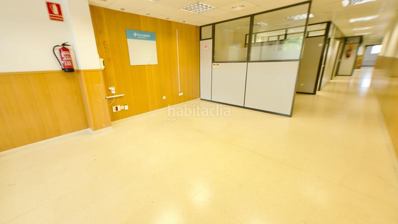 Foto 35e5a1e2-e8dd-4f1d-bfa9-b4948d168d13. Miete geschäftsraum mit heizung in San Pere Terrassa