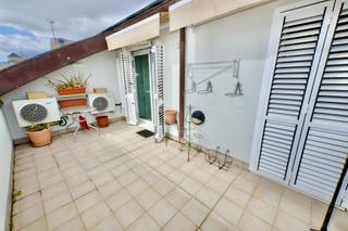Location Duplex à Barri del Centre. Duplex complex les liras - alternativa a una residencia - zona c