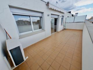 Dplex a Sant Pere Nord. Atico duplex con terraza a pie de comedor y cocina - zona sant p