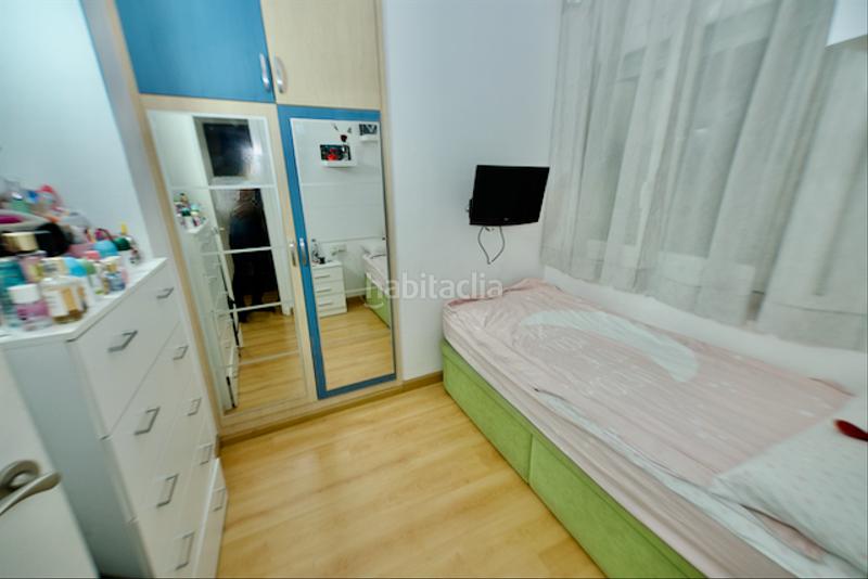 Foto a5948dea-5ec0-49ac-8ee5-f00ad4d96819. Piso ampli pis 4 habitacions - zona xuquer en Xúquer Terrassa