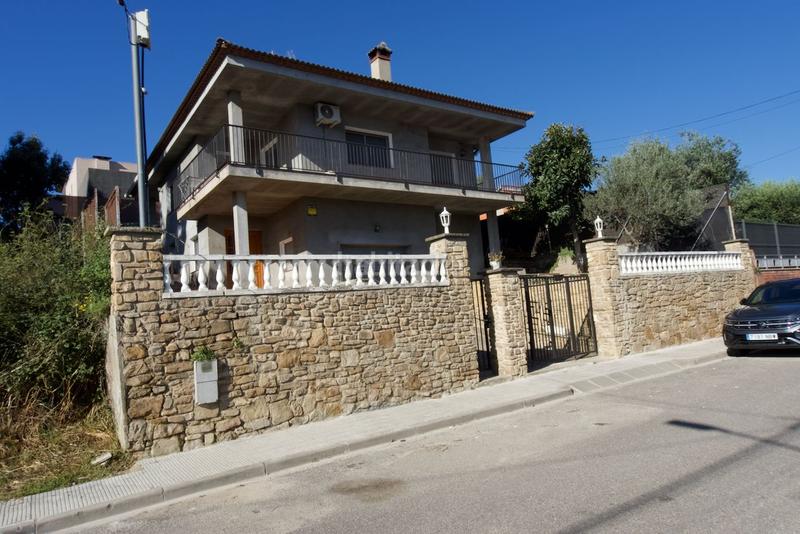 Foto 1400807f-61fc-4ef9-af68-796258a44f01. Terreny residencial a Castellgalí