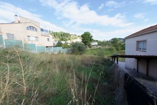 Terreny residencial a Castellgal�. Solar molt vent situat - zona mas planoi castellgali